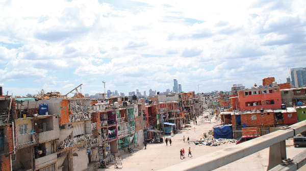  Asentamientos populares y Derecho a la Ciudad