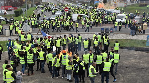  Los chalecos amarillos, espejo francés de una crisis democrática universal