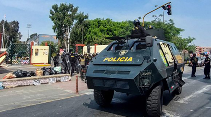  Intervención violenta de la policía en la Universidad Nacional Mayor de San Marcos