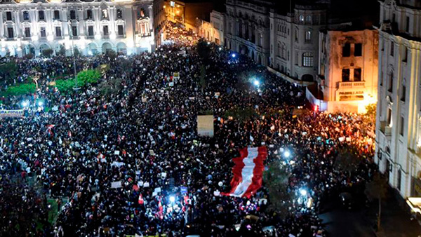  Perú, el pueblo hace oír su voz
