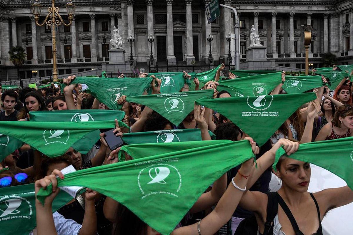  Crean una biblioteca pública con todos los materiales del ex Ministerio de las Mujeres, Géneros y Diversidad