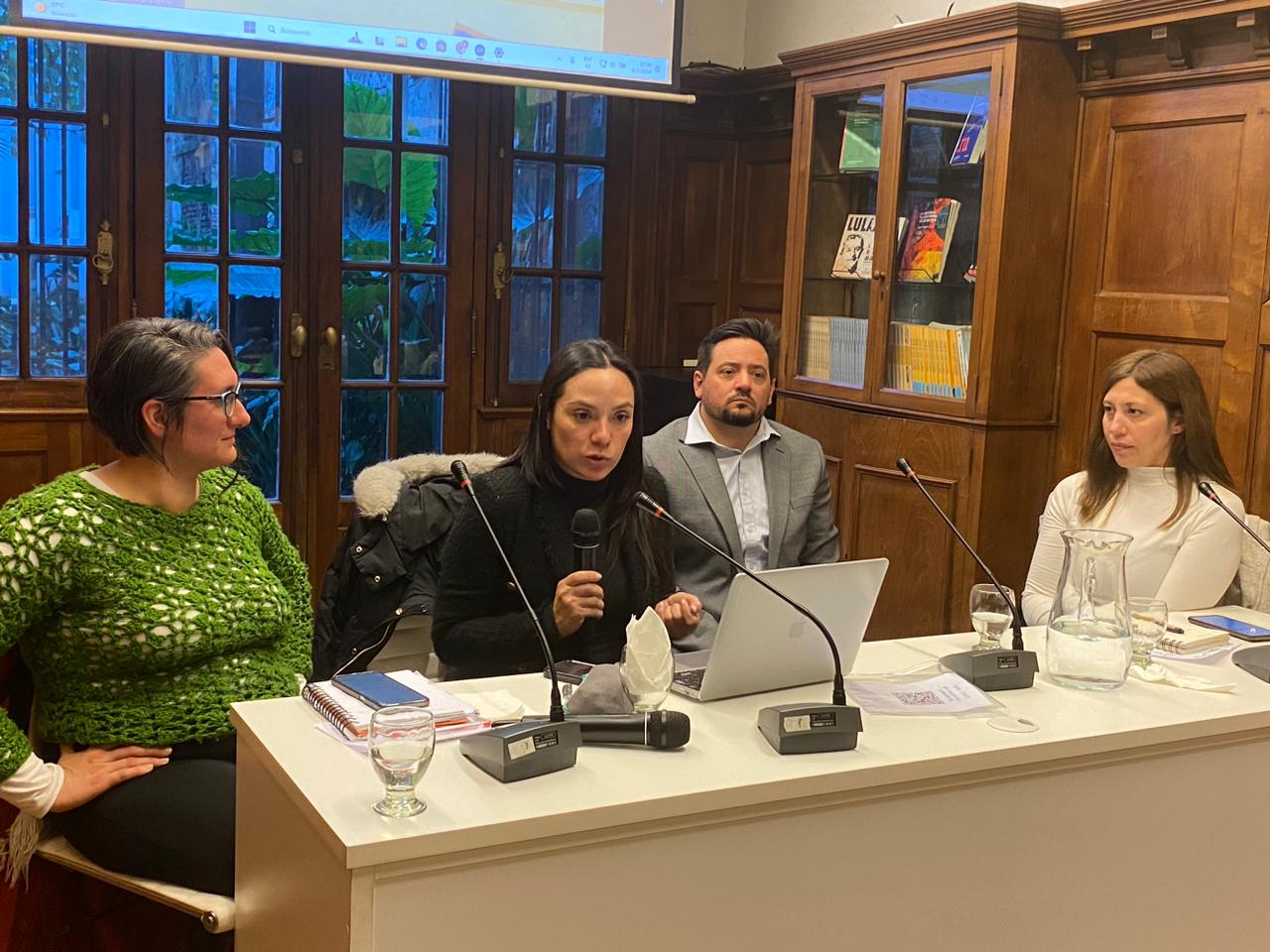  Diálogos Intersectoriales: Reconocimiento de Derechos a las Personas Trabajadoras en el Comercio en el Espacio Público