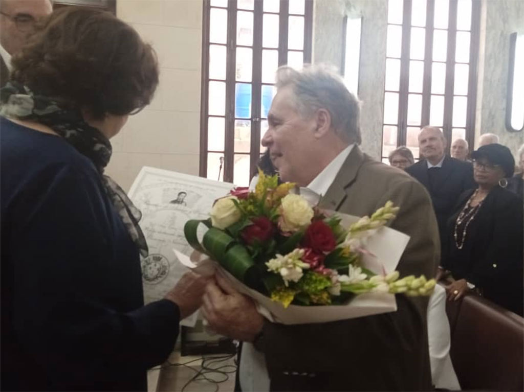  Cuba otorga premio bianual de Sociedad Económica de Amigos del País