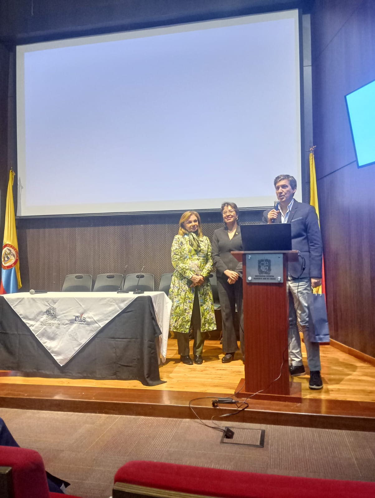  Acto por la Acreditación de Alta Calidad del Doctorado en Estudios Sociales