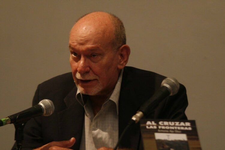  Otorgan a Aurelio Alonso Premio Latinoamericano y Caribeño de Ciencias Sociales CLACSO 2025