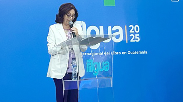  Reconocimiento a Marta Casaús Arzú