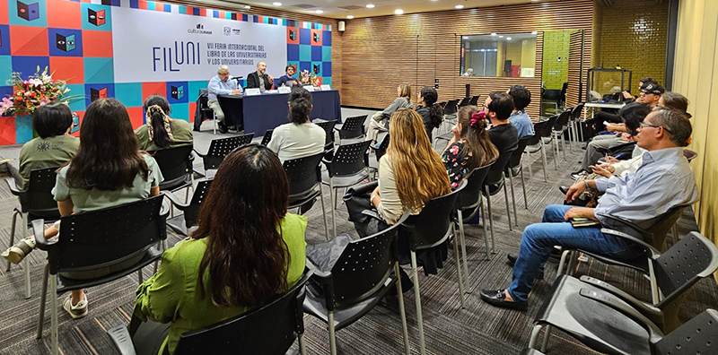  Unión de Editoriales Universitarias Españolas