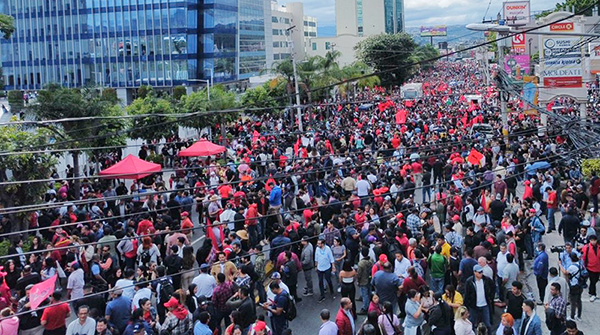  Opinión: La democracia como contención